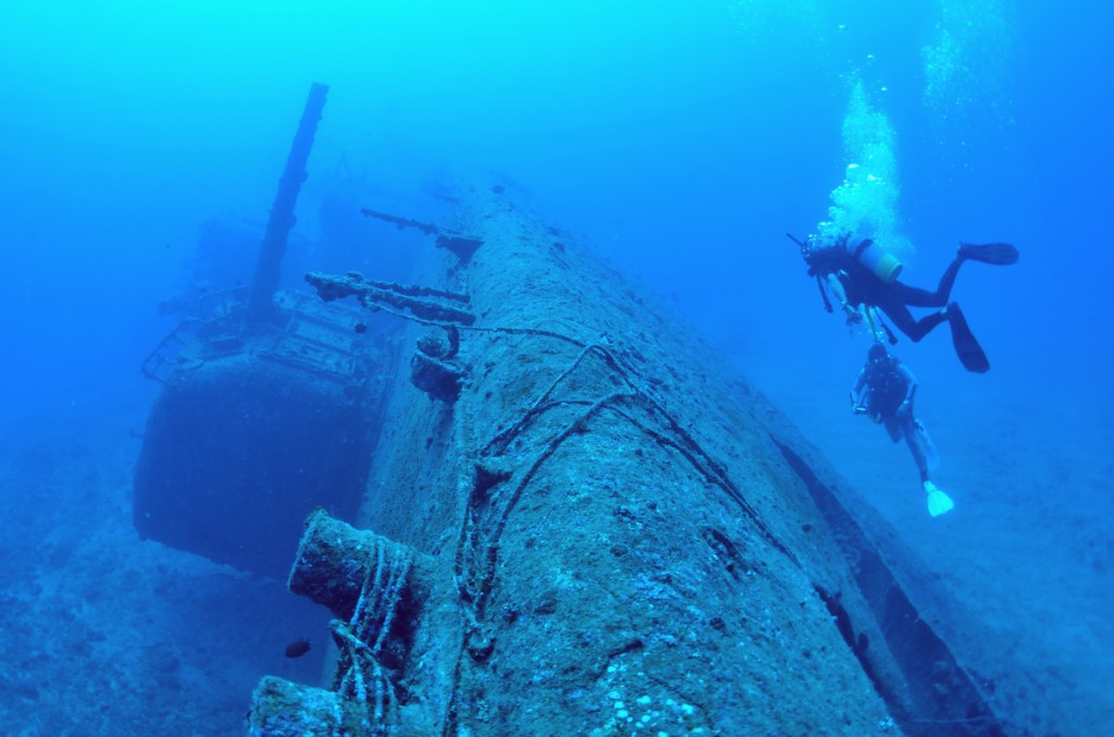 USS EMMONS・米軍掃海艇駆逐艦　船首部分