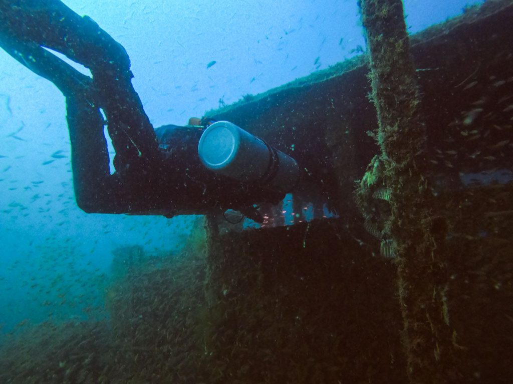 南紀白浜の沈没船