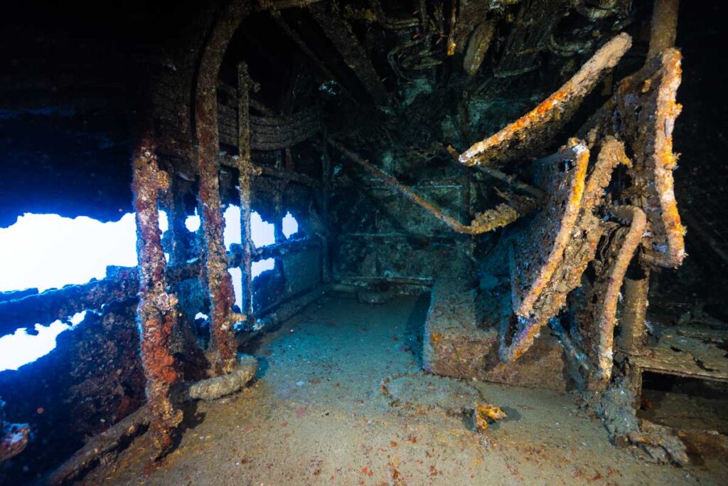 エモンズ【USS EMMONS】船尾下層の奥の船員室